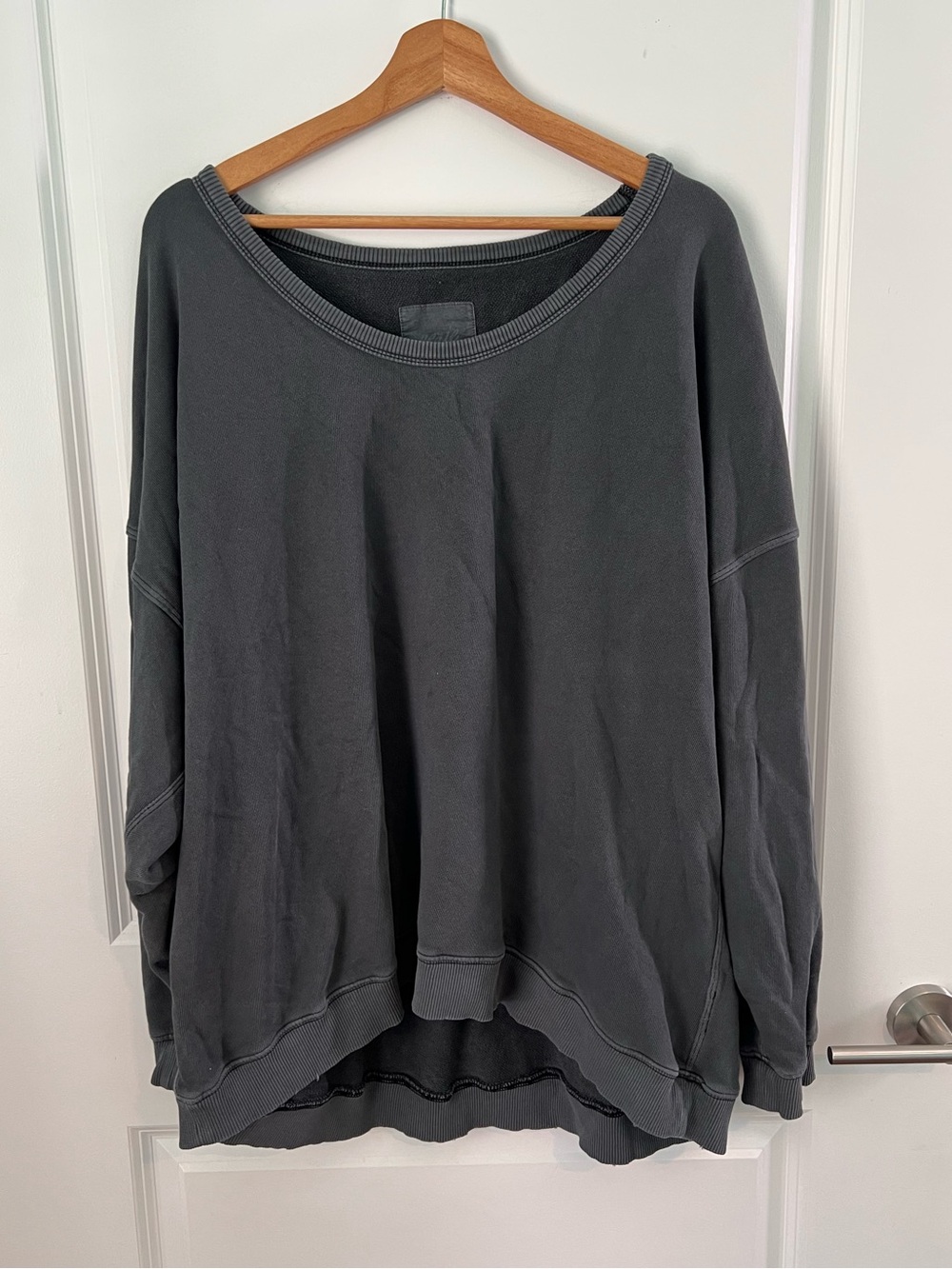 Aerie Dark Grey Oversized Sweatshirt Size XL Tidal Wave Embroidered